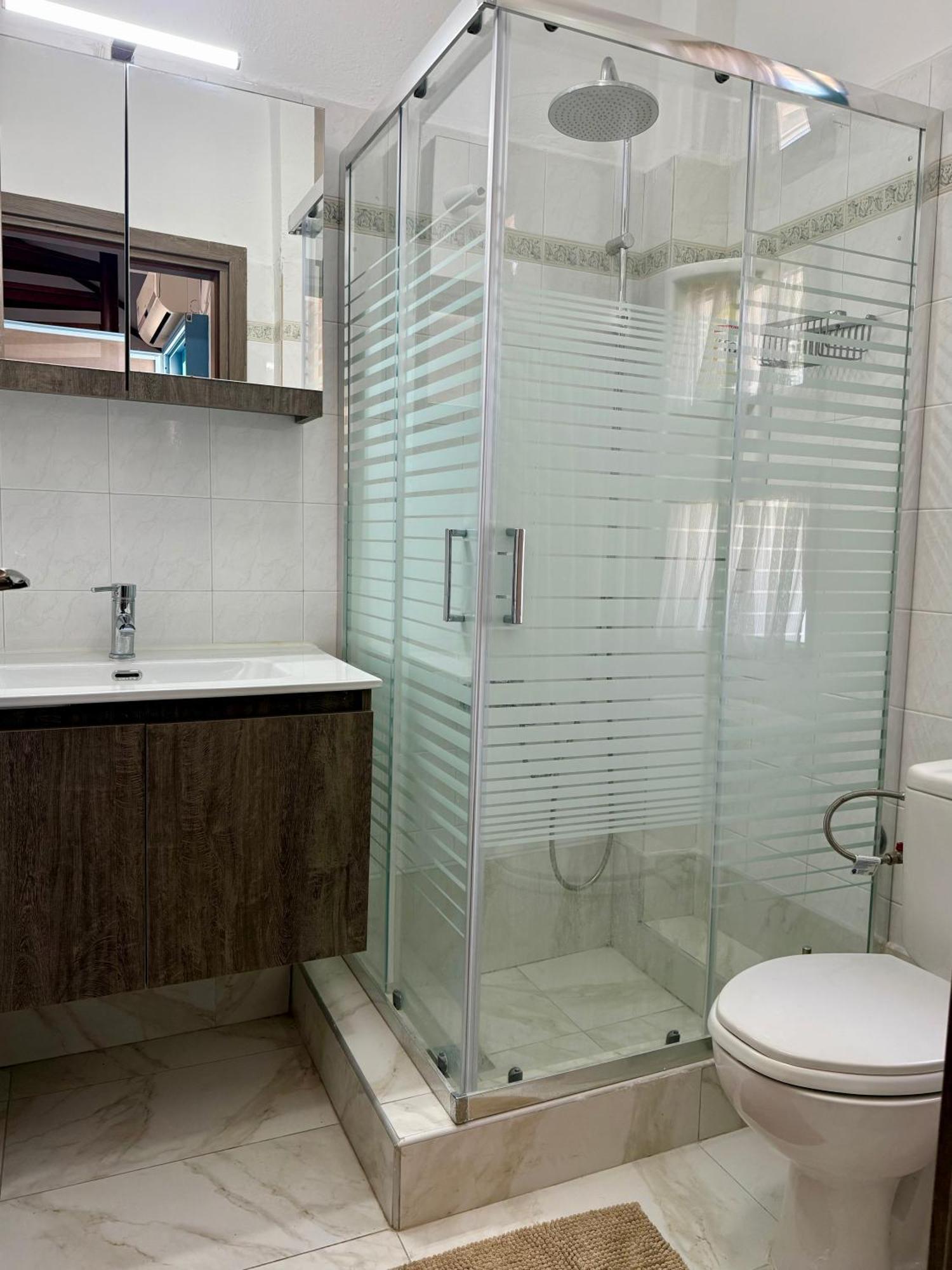 Emerald Seaside Apartment In Pefkohori פפקוהורי מראה חיצוני תמונה